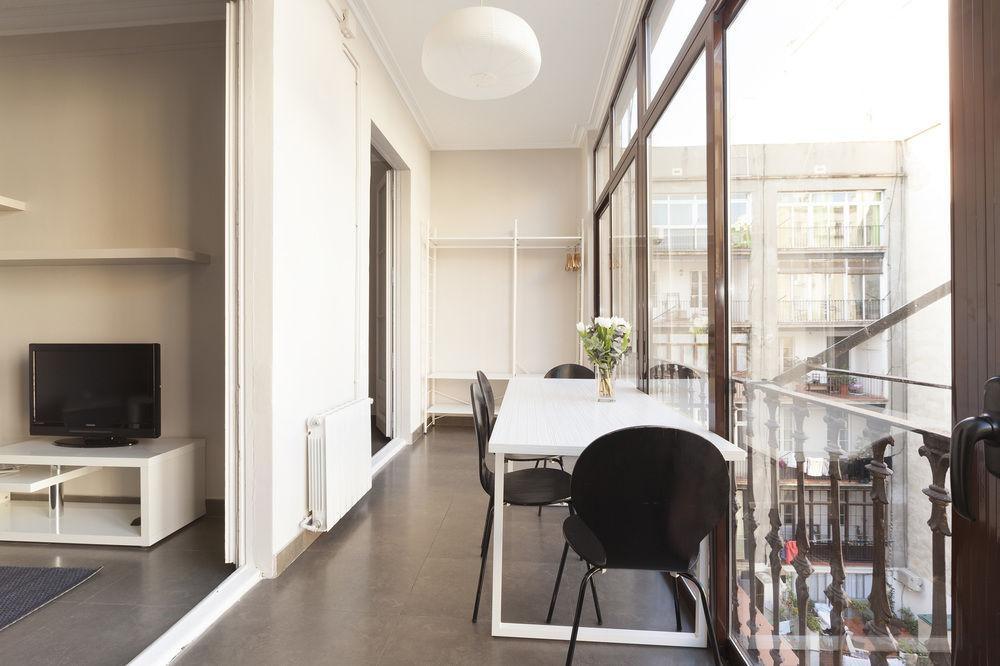 Easy Sleep Gaudi Terrace Apartment Barcelona Exterior photo