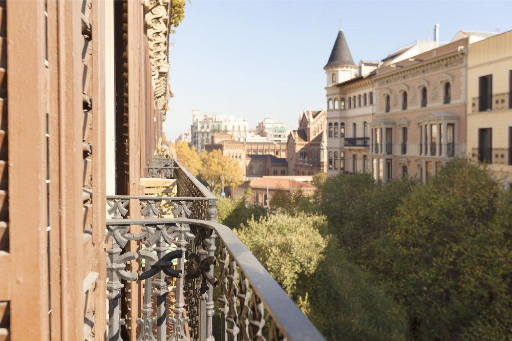 Easy Sleep Gaudi Terrace Apartment Barcelona Exterior photo