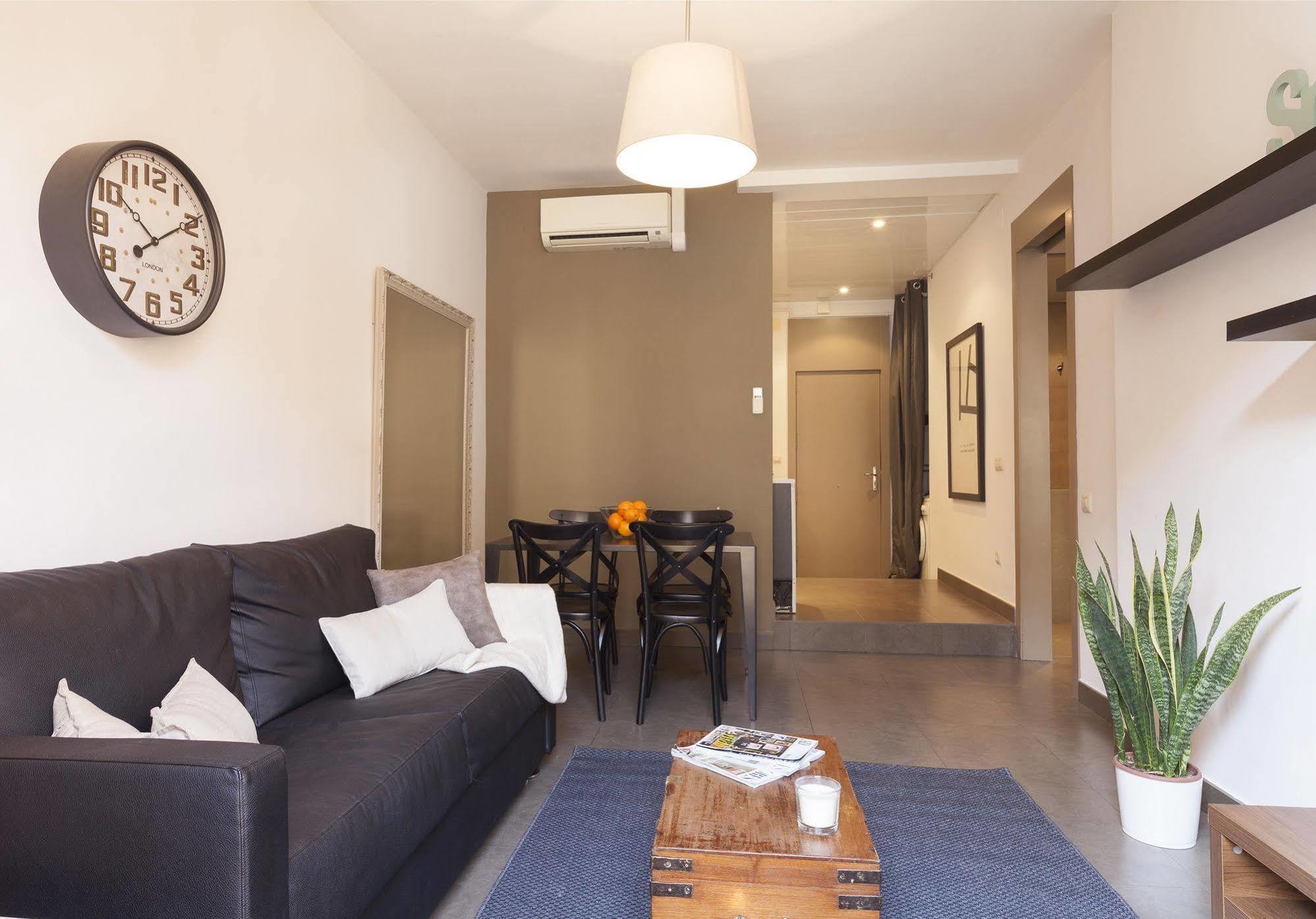 Easy Sleep Gaudi Terrace Apartment Barcelona Exterior photo