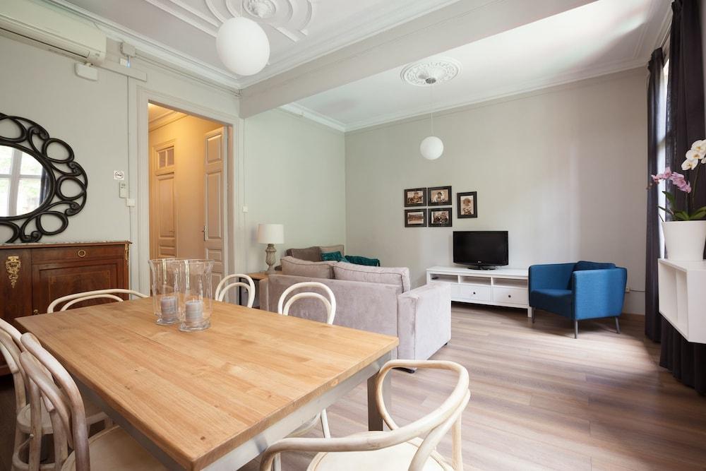 Easy Sleep Gaudi Terrace Apartment Barcelona Exterior photo