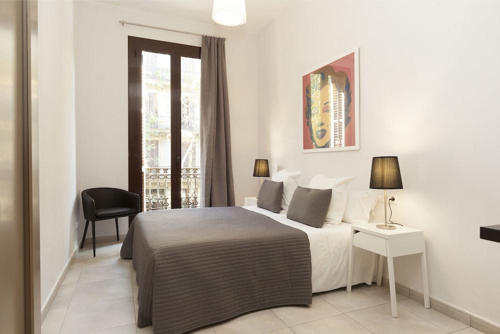 Easy Sleep Gaudi Terrace Apartment Barcelona Exterior photo