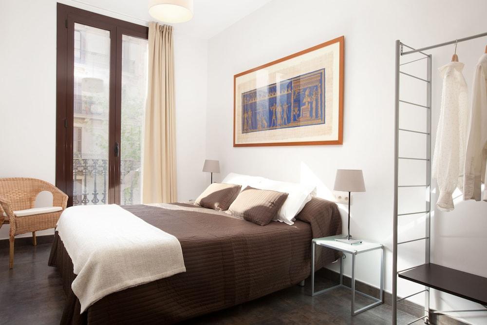 Easy Sleep Gaudi Terrace Apartment Barcelona Exterior photo