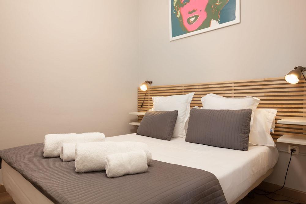 Easy Sleep Gaudi Terrace Apartment Barcelona Exterior photo